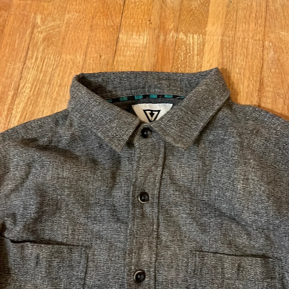 Vissla Button Up - image 2